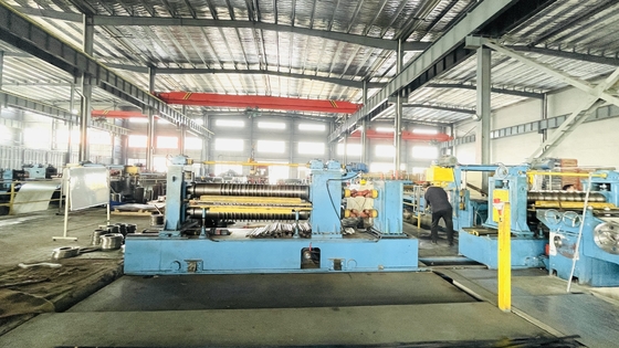 1800mm Staalrol die Machine Automatische 15000kg 200KW scheurt