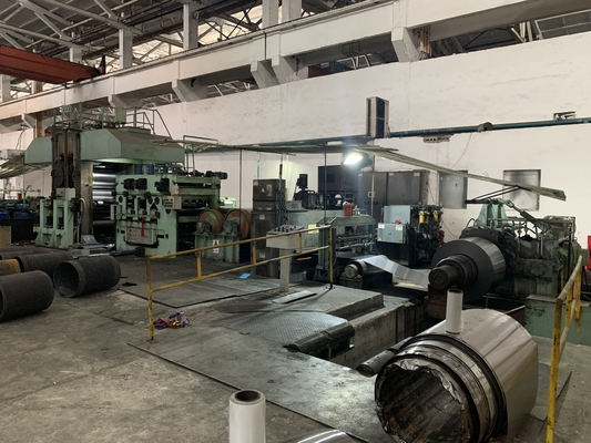Twee Tribunes Ononderbroken Koudwalserij 700mm met AC PLC van de Motormacht 480KW Siemens