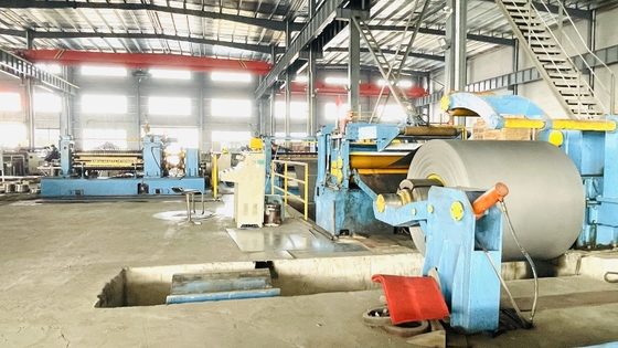0.2mm Gegalvaniseerde de Rolsnijmachine AC 22KW van het Staalplaatmetaal