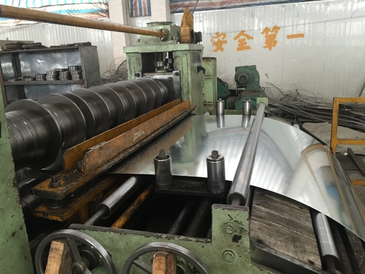 MAZS (0.2-1) x600 snijlijn wordt gebruikt voor koudwalsen, gegalvaniseerde spoel, decoiling, slitten en terugspringen