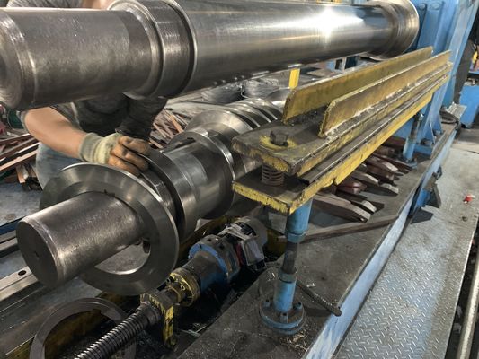 60m/min hoge snelheid die Machine met Zware Hydraulische Decoiler scheuren