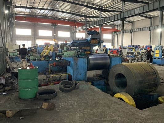 De midden Dikke Automatische Scheurende Machine van de Staalstrook voor het koudgewalste staalrol automatische scheuren werkt van materiaal