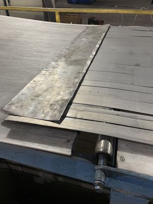 De midden Dikke Automatische Scheurende Machine van de Staalstrook voor het koudgewalste staalrol automatische scheuren werkt van materiaal
